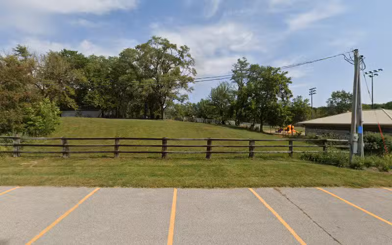 Hall Park Dog Park - Riverside, IA