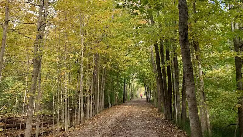 Paint Creek Trail parking - Dutton Rd - Rochester Hills,