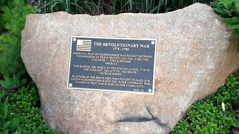 Veterans Memorial Pointe - Rochester Hills,