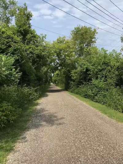 Letica Drive Trailhead - Rochester,
