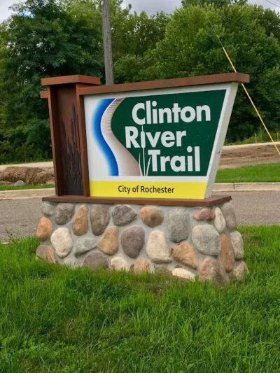 Letica Drive Trailhead - Rochester,