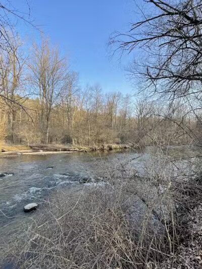 Letica Drive Trailhead - Rochester,