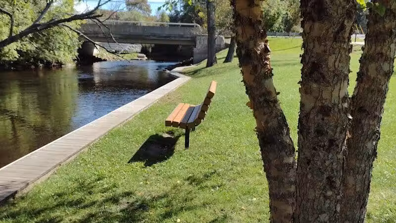 Wallace Park - Roscommon,