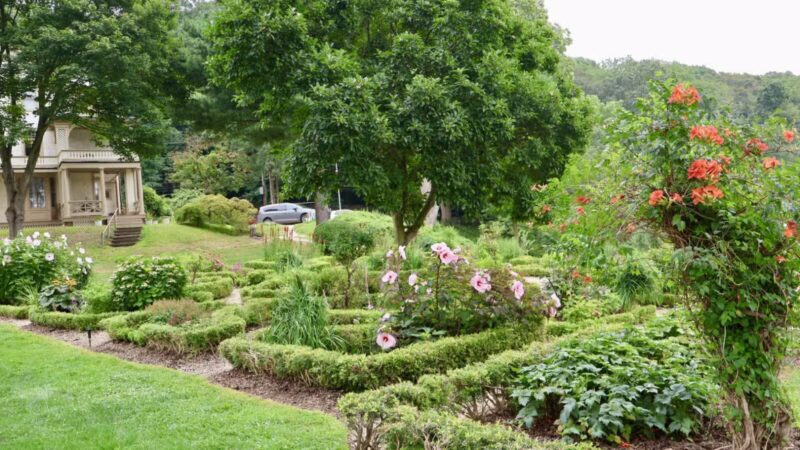 Cedarmere Park - Roslyn, NY