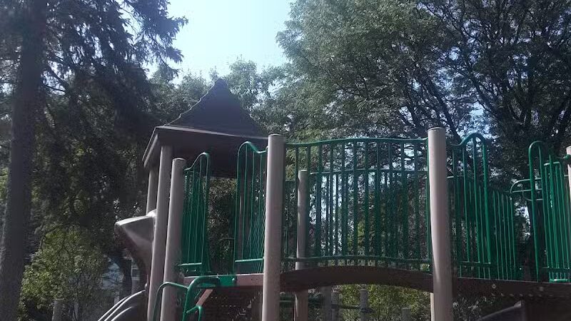 Huntington Woods Park - Royal Oak,