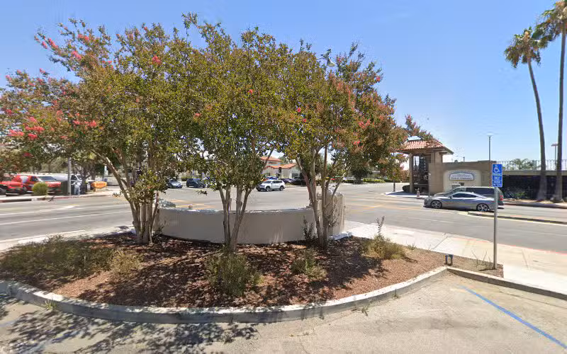 San Fernando Animal Care - San Fernando, CA