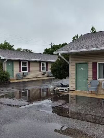 Fox River Motel - Seney,