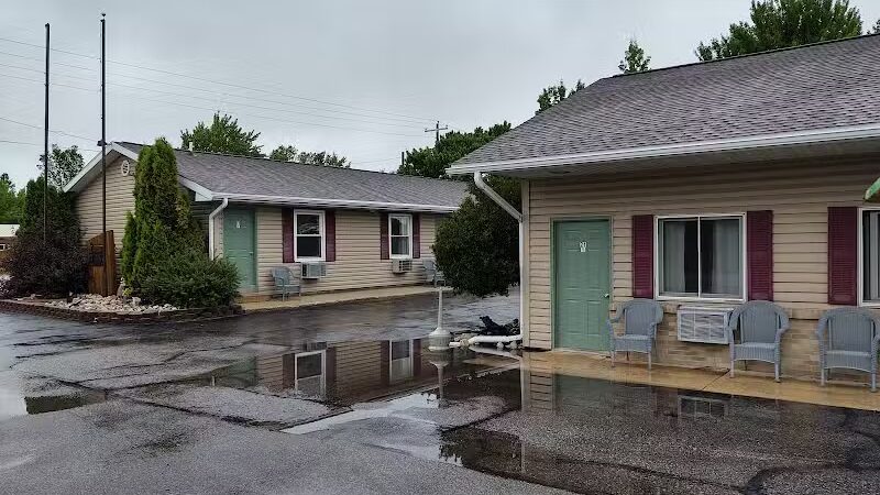 Fox River Motel - Seney,
