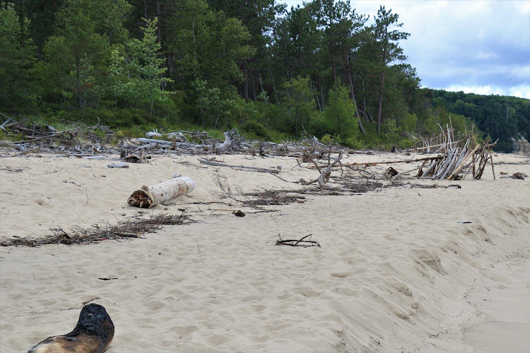 Miners Beach - Shingleton,