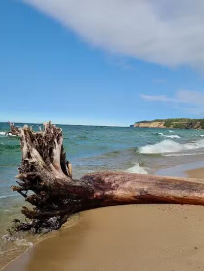 Miners Beach - Shingleton,