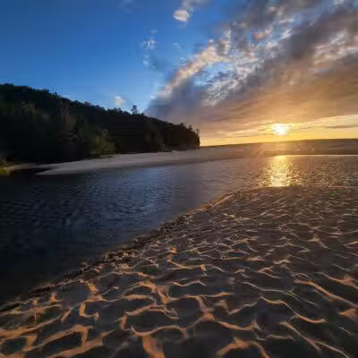 Miners Beach - Shingleton,