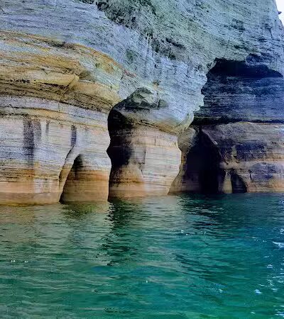 Miners Beach - Shingleton,