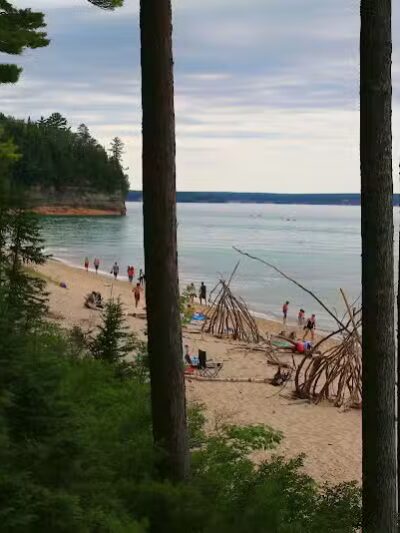 Miners Beach - Shingleton,