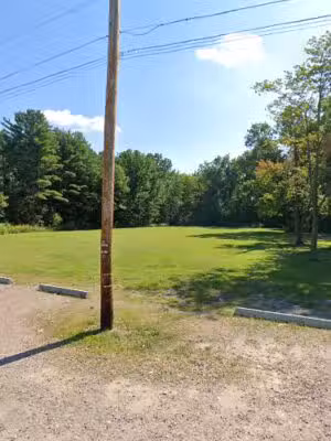 South Burlington Dog Park & Aircraft Viewing Spot - South Burlington, VT