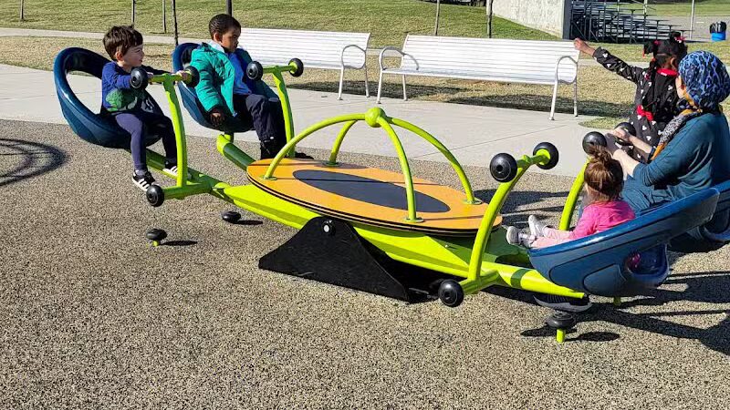 Catalpa Oaks County Park - Southfield,