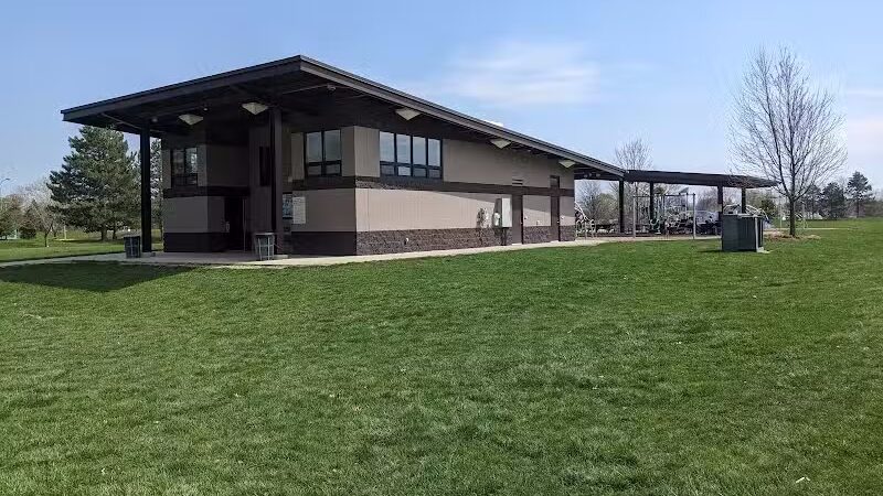 Catalpa Oaks County Park - Southfield,
