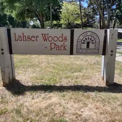 Lahser Woods Park - Southfield,