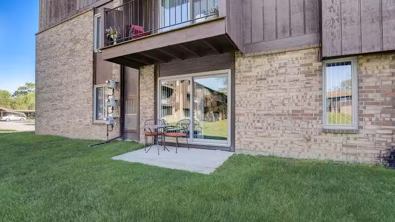 Maple Place Apartments - Southfield,