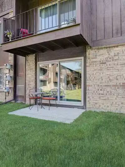 Maple Place Apartments - Southfield,