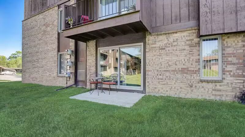 Maple Place Apartments - Southfield,