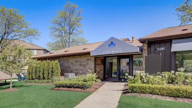 Maple Place Apartments - Southfield,