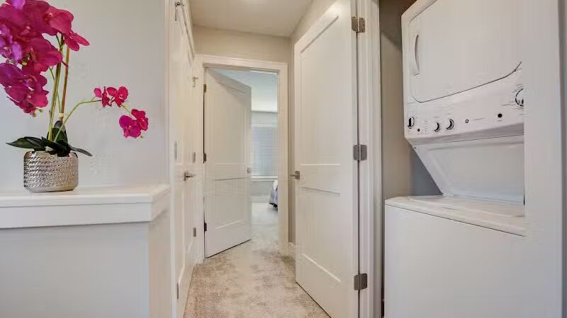 Maple Place Apartments - Southfield,