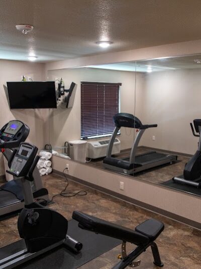 Cobblestone Inn & Suites - Springfield - Springfield, CO