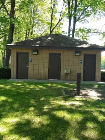 Lakefield Park - St Charles,