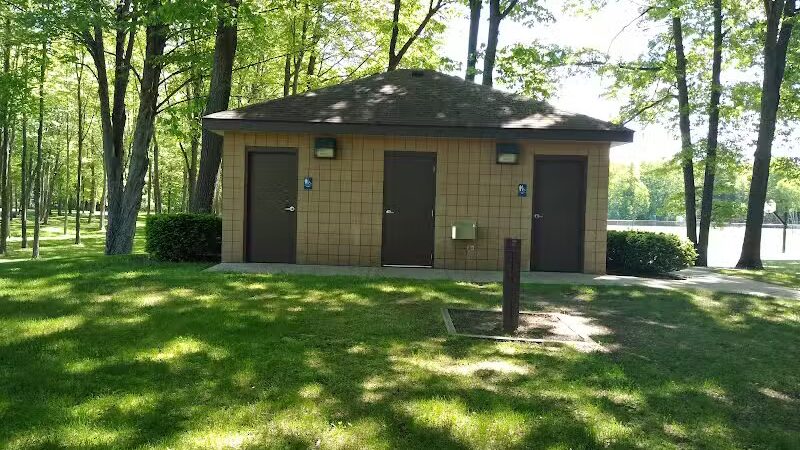 Lakefield Park - St Charles,