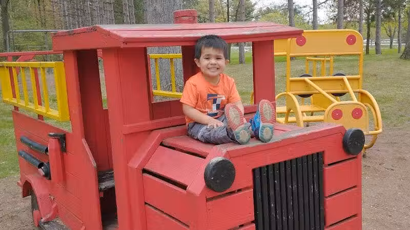 Lakefield Park - St Charles,
