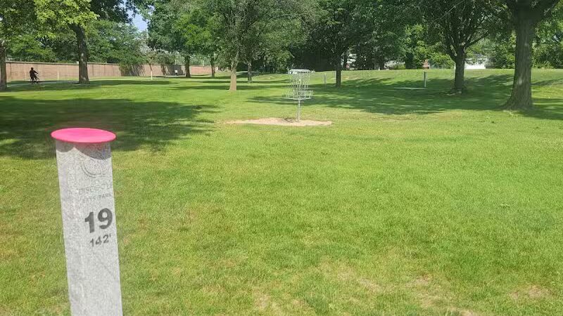 Brys Park - St Clair Shores,