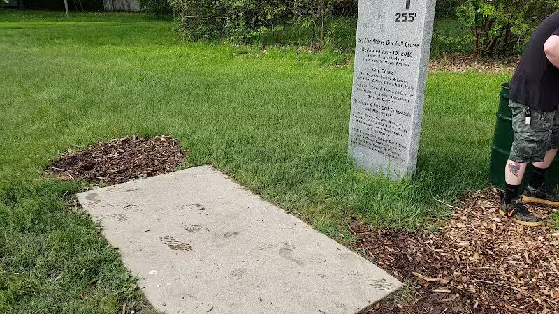 Brys Park - St Clair Shores,