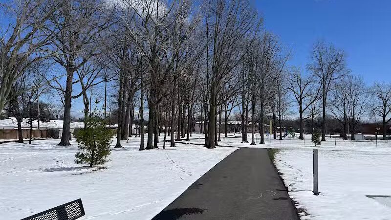 Brys Park - St Clair Shores,