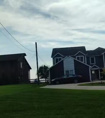 Veterans Memorial Park Parking - St Clair Shores,