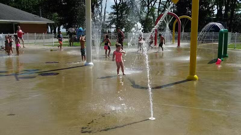 Veterans Memorial Park - St Clair Shores,