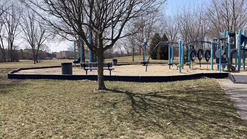 Avis Park - Sterling Heights,