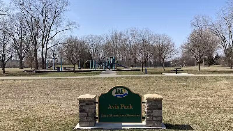 Avis Park - Sterling Heights,