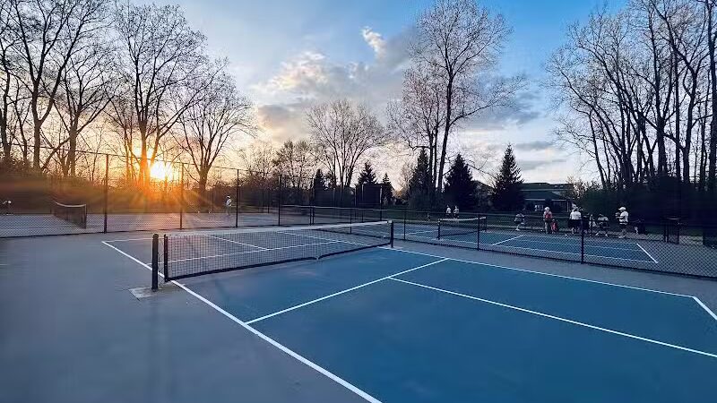 Avis Park - Sterling Heights,