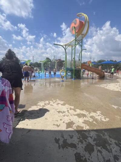 Dodge Park Splash Pad - Sterling Heights,
