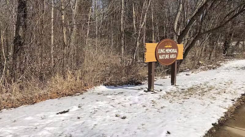 Jung Memorial Nature Area and Trail - Stevensville,