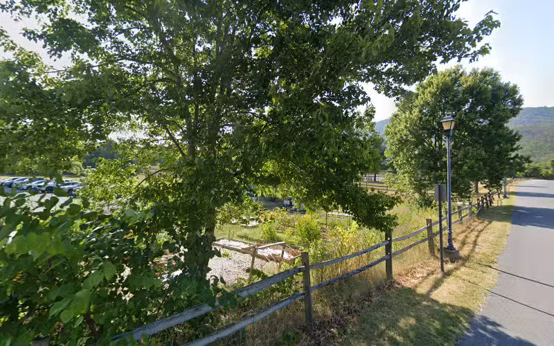 Strasburg Dog Park - Strasburg, VA