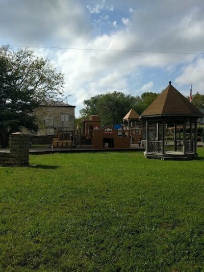 Strong City Park - Strong City, KS