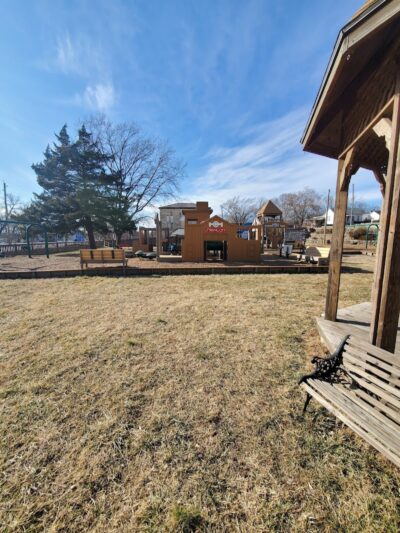 Strong City Park - Strong City, KS