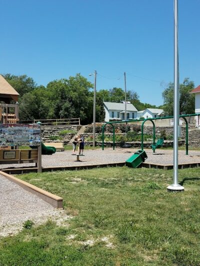 Strong City Park - Strong City, KS