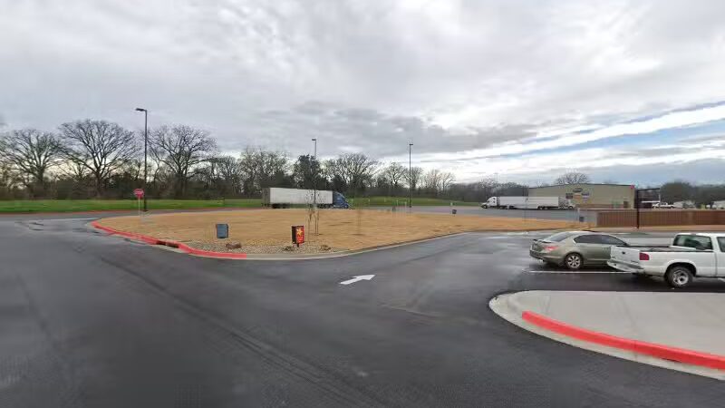 Dog Park at Love's Travel Stops - Sulphur Springs, TX
