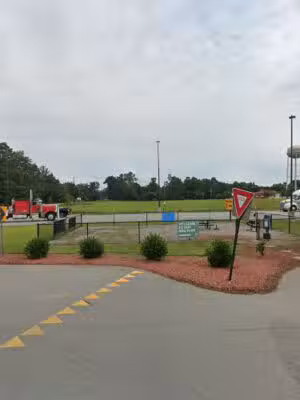 Dog Park at Love's Travel Stops - Summerton, SC