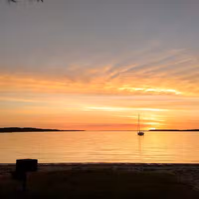 Sutton Park - Suttons Bay,