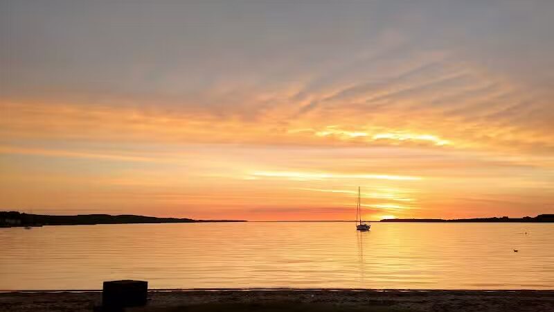 Sutton Park - Suttons Bay,