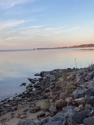 Sutton Park - Suttons Bay,