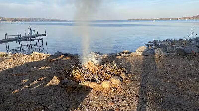 Sutton Park - Suttons Bay,